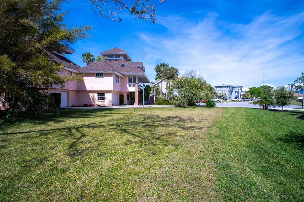 待售: $115,000 (0.20 acres)