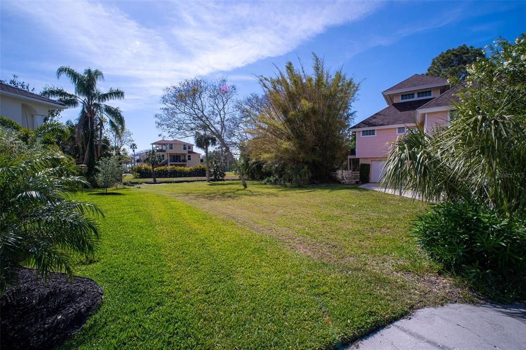 待售: $115,000 (0.20 acres)