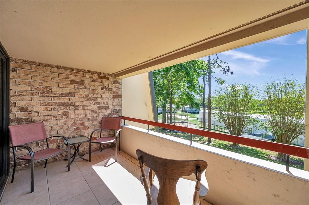 На продажу: $270,000 (1 спален, 1 ванн, 825 Квадратных фут)