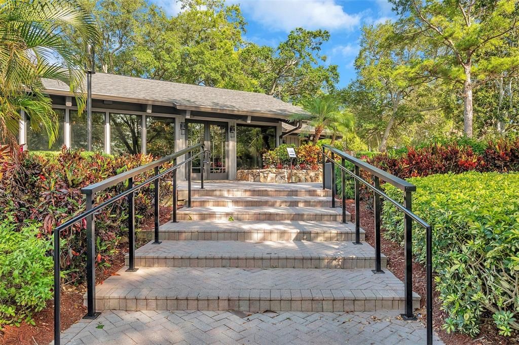 На продажу: $270,000 (1 спален, 1 ванн, 825 Квадратных фут)