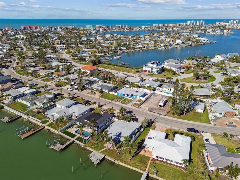 Active With Contract: $725,000 (2 beds, 1 baths, 1330 Square Feet)