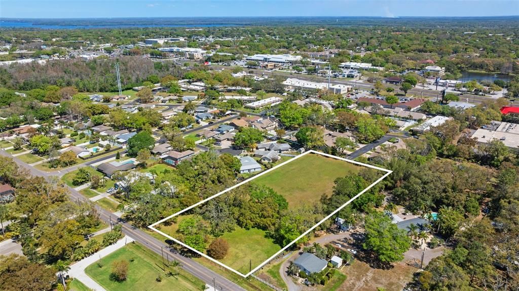 待售: $1,450,000 (2.00 acres)