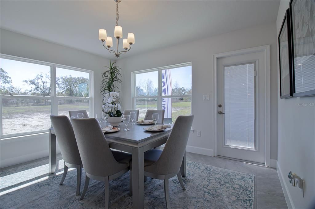 待售: $244,400 (3 贝兹, 2 浴室, 1539 平方英尺)