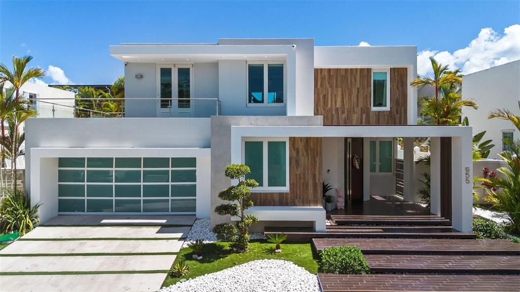 最近售出: $1,395,000 (4 贝兹, 2 浴室, 2650 平方英尺)