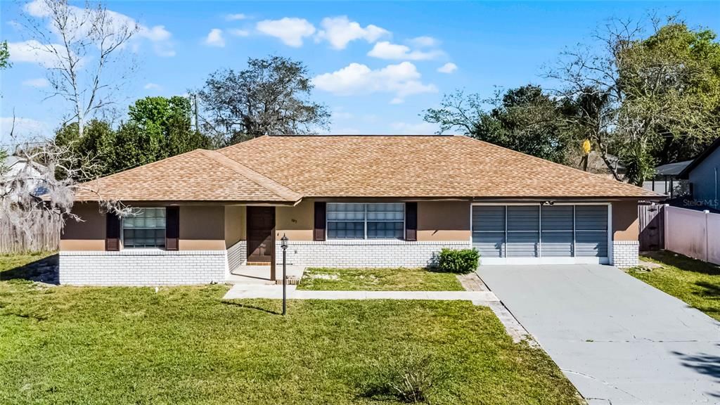 Недавно продано: $289,999 (2 спален, 2 ванн, 1640 Квадратных фут)