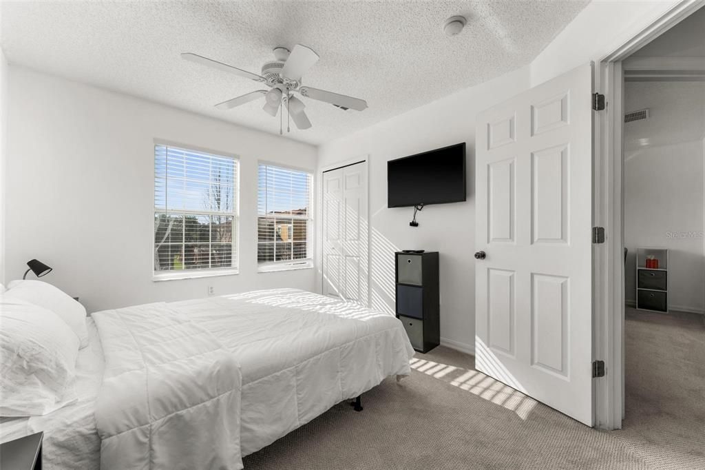 Active With Contract: $319,900 (4 beds, 3 baths, 1636 Square Feet)