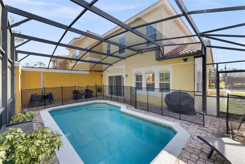 Active With Contract: $319,900 (4 beds, 3 baths, 1636 Square Feet)