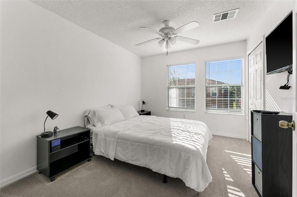 Active With Contract: $319,900 (4 beds, 3 baths, 1636 Square Feet)