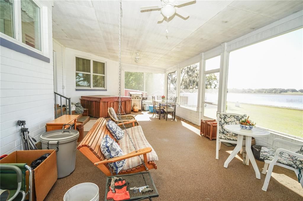 На продажу: $364,900 (3 спален, 2 ванн, 1604 Квадратных фут)