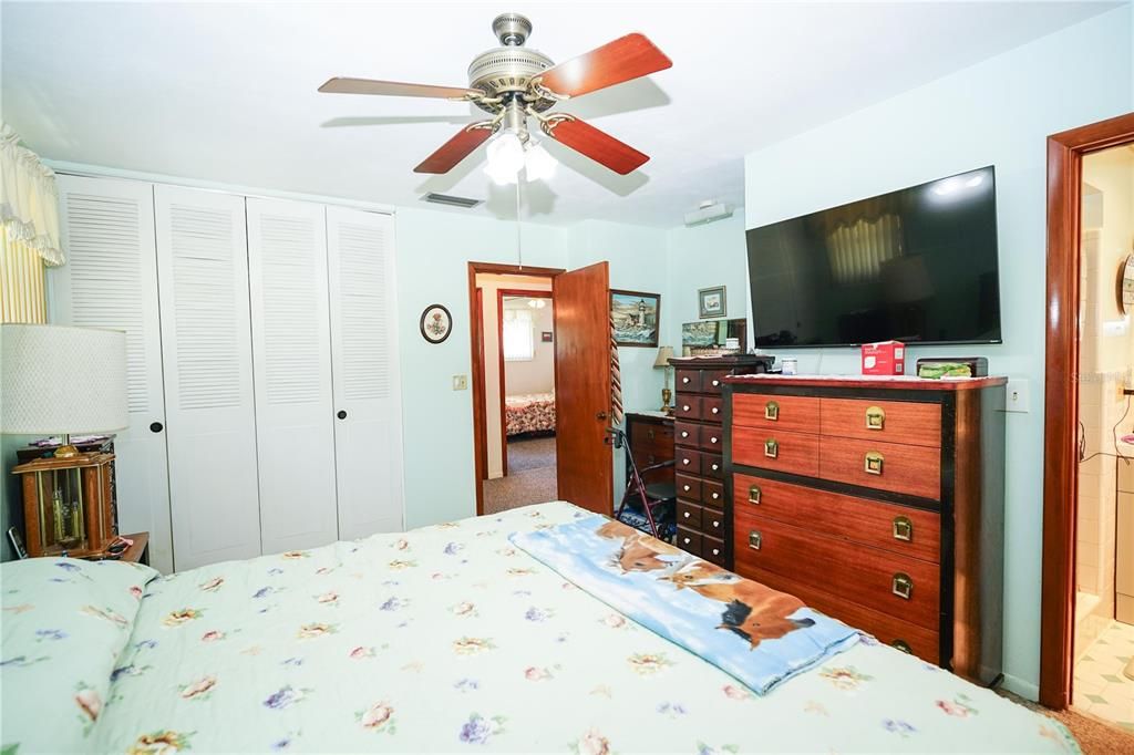 На продажу: $364,900 (3 спален, 2 ванн, 1604 Квадратных фут)