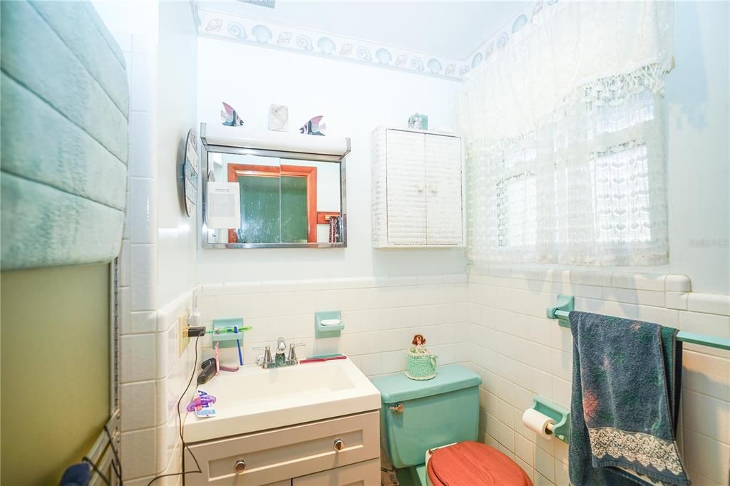 На продажу: $364,900 (3 спален, 2 ванн, 1604 Квадратных фут)