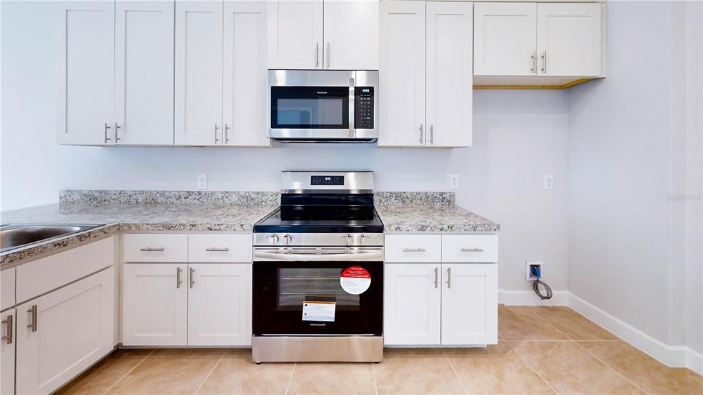 待售: $236,400 (3 贝兹, 2 浴室, 1309 平方英尺)