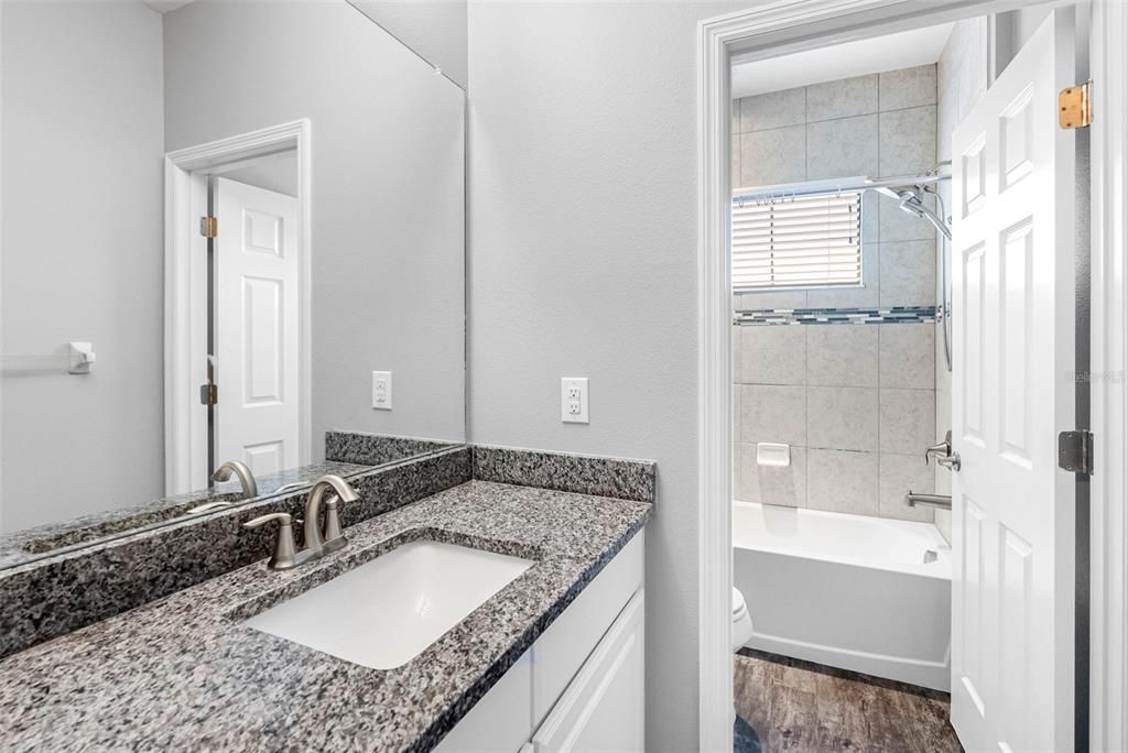 На продажу: $944,999 (5 спален, 4 ванн, 4204 Квадратных фут)