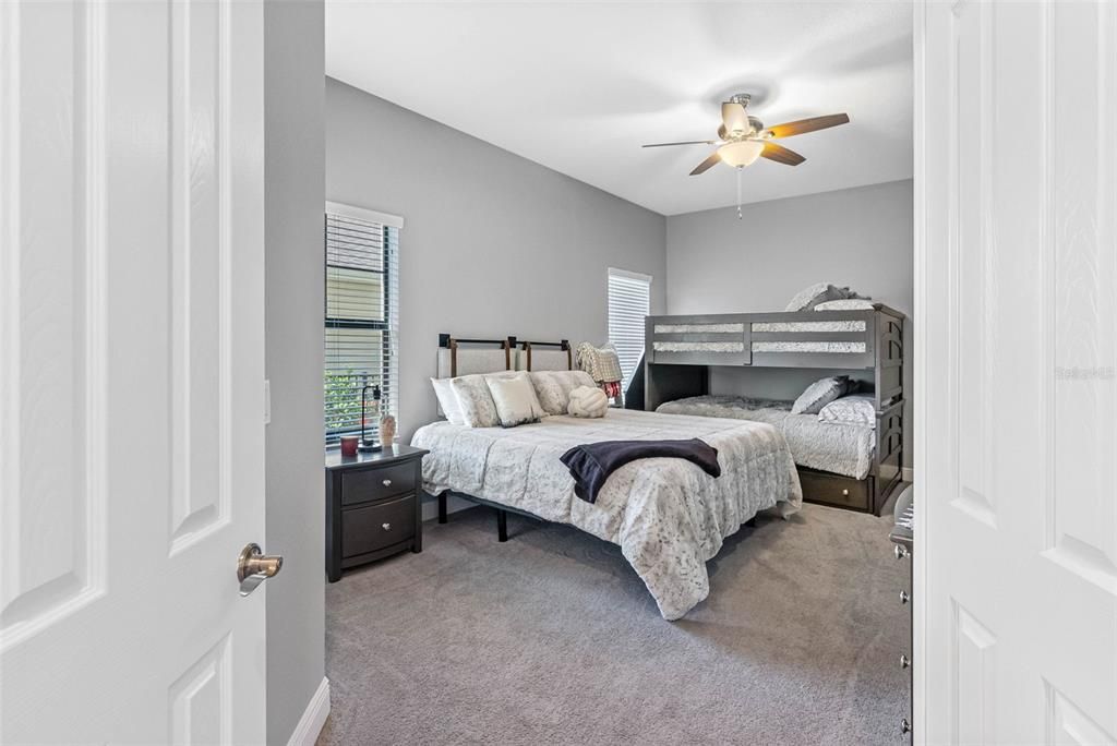 На продажу: $944,999 (5 спален, 4 ванн, 4204 Квадратных фут)