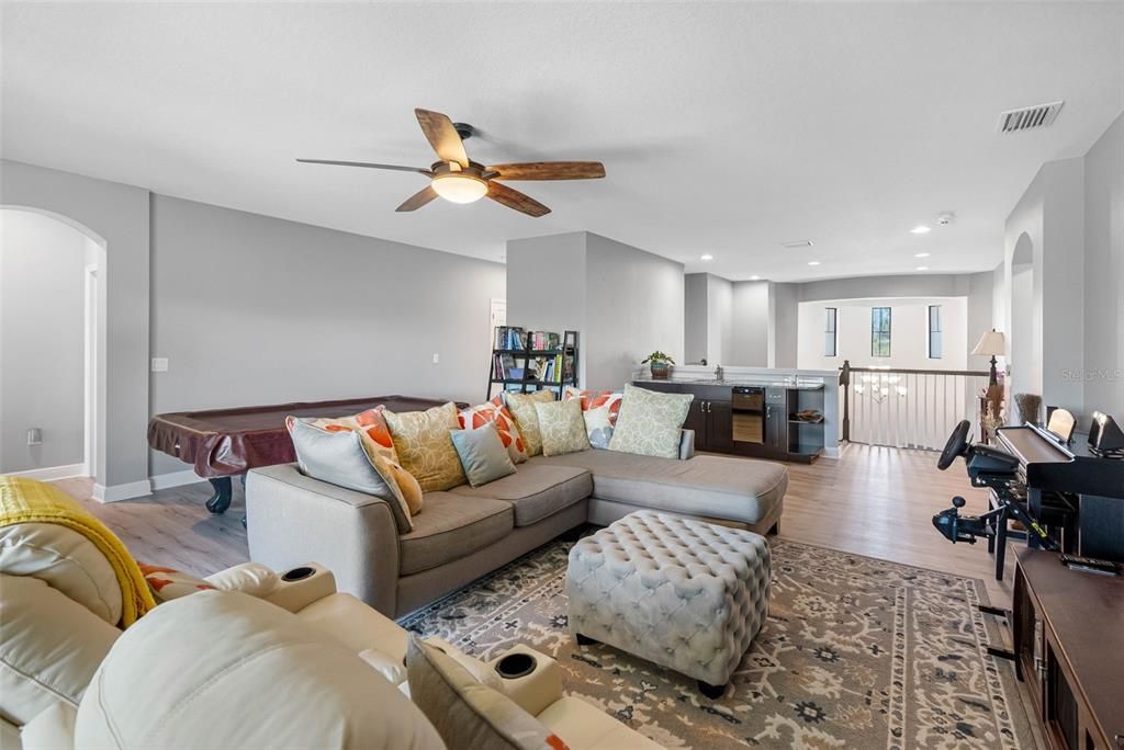 На продажу: $944,999 (5 спален, 4 ванн, 4204 Квадратных фут)