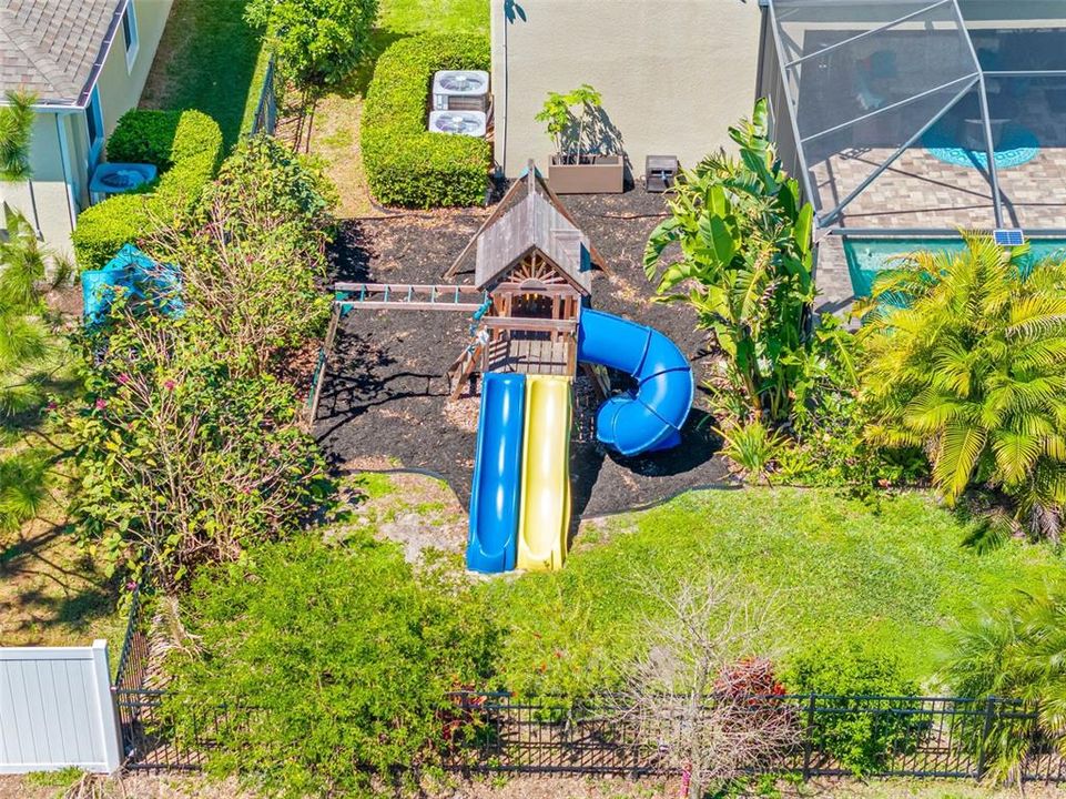 На продажу: $944,999 (5 спален, 4 ванн, 4204 Квадратных фут)