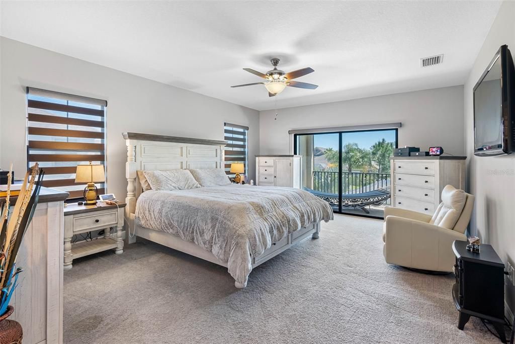 На продажу: $944,999 (5 спален, 4 ванн, 4204 Квадратных фут)