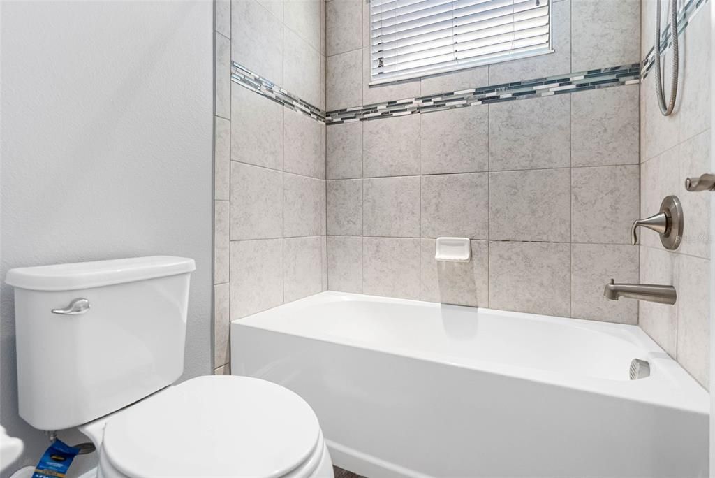 На продажу: $944,999 (5 спален, 4 ванн, 4204 Квадратных фут)