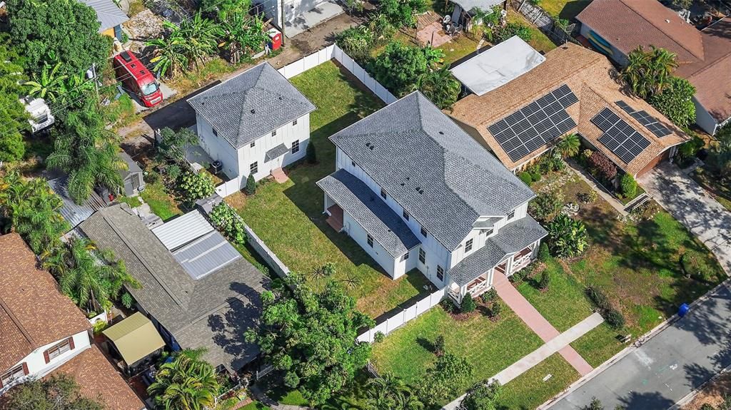 Activo con contrato: $1,725,000 (5 camas, 3 baños, 3460 Pies cuadrados)