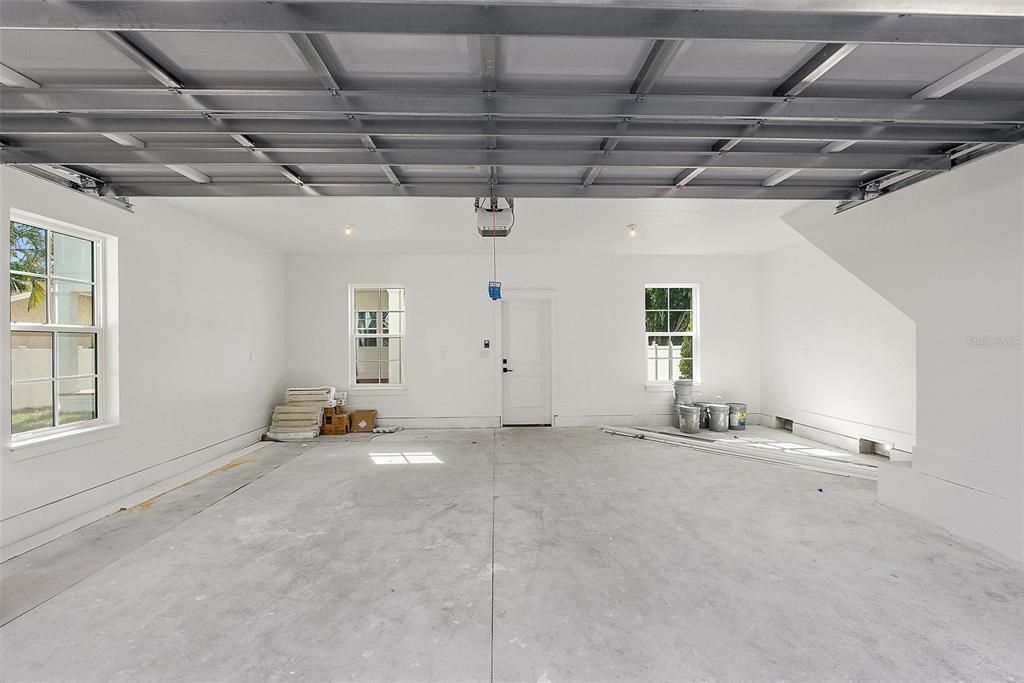 Activo con contrato: $1,725,000 (5 camas, 3 baños, 3460 Pies cuadrados)