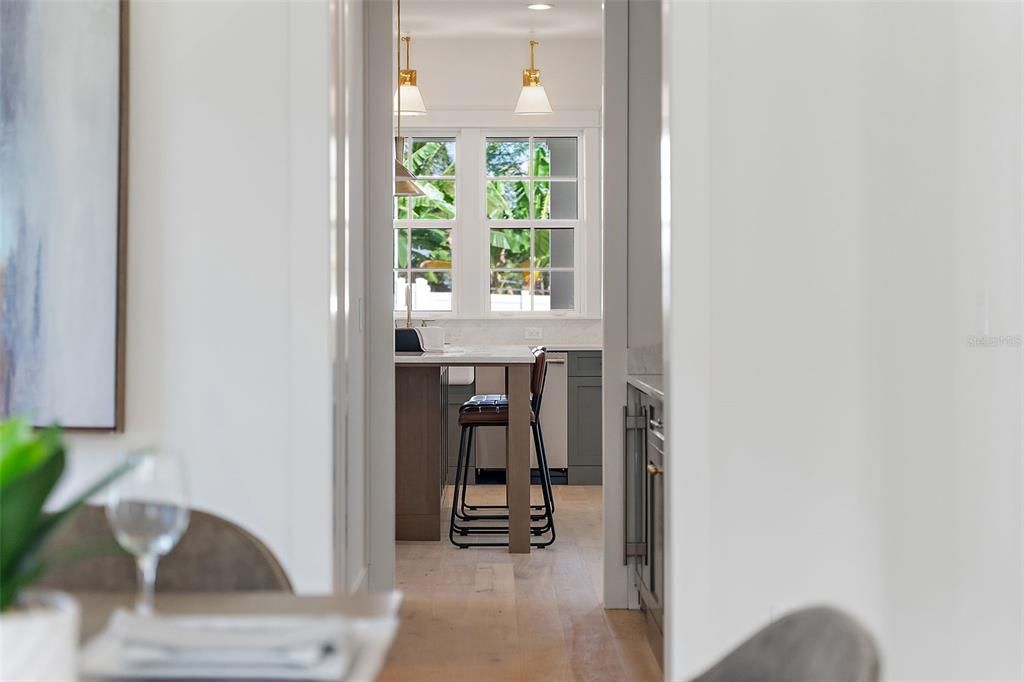 Activo con contrato: $1,725,000 (5 camas, 3 baños, 3460 Pies cuadrados)