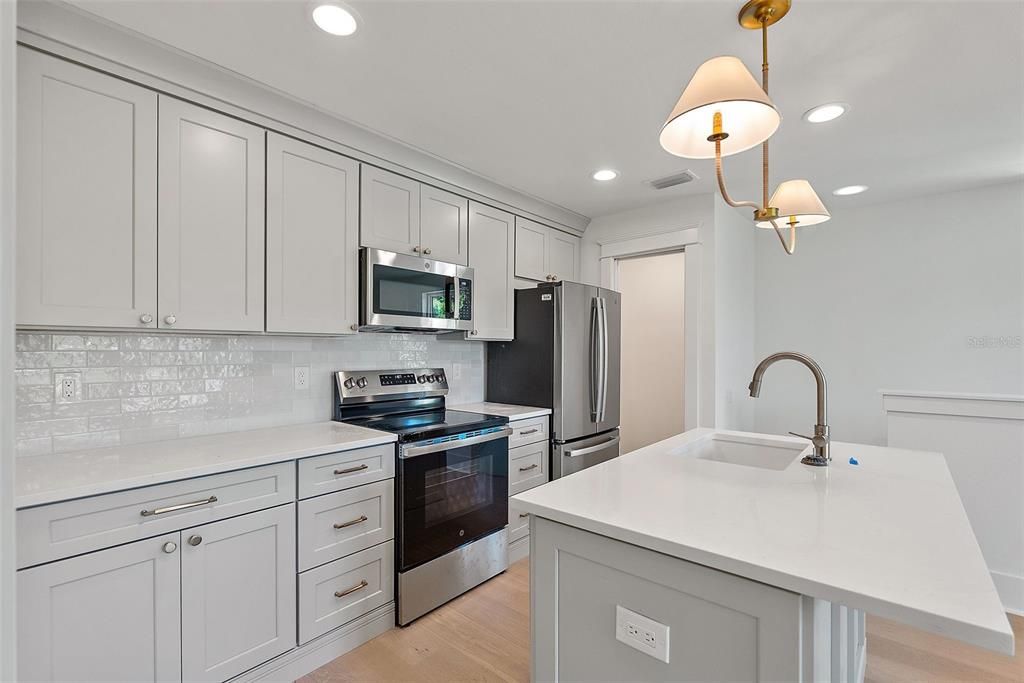 Activo con contrato: $1,725,000 (5 camas, 3 baños, 3460 Pies cuadrados)