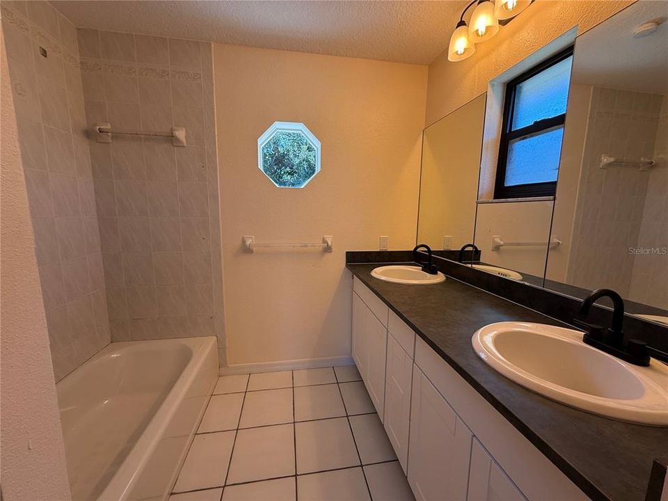 待售: $1,300,000 (15 贝兹, 5 浴室, 6901 平方英尺)