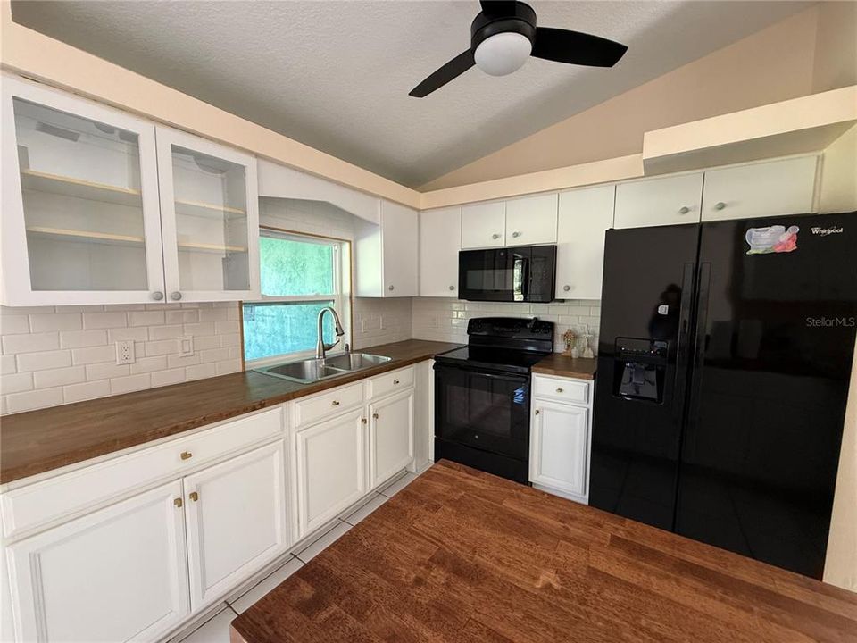 待售: $1,300,000 (15 贝兹, 5 浴室, 6901 平方英尺)