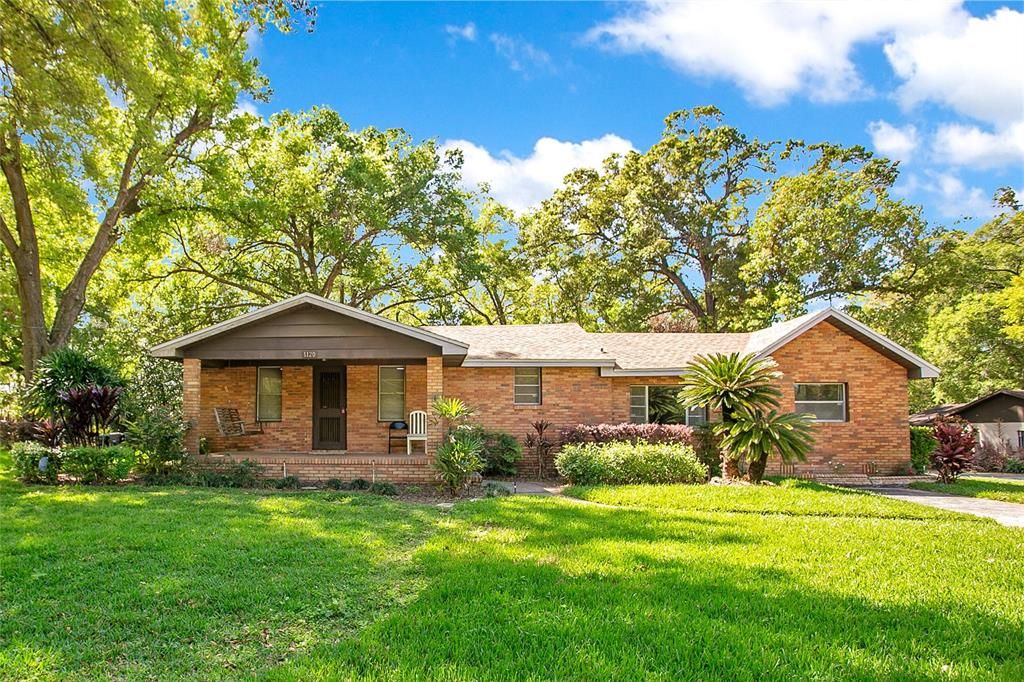 For Sale: $515,000 (4 beds, 2 baths, 1736 Square Feet)