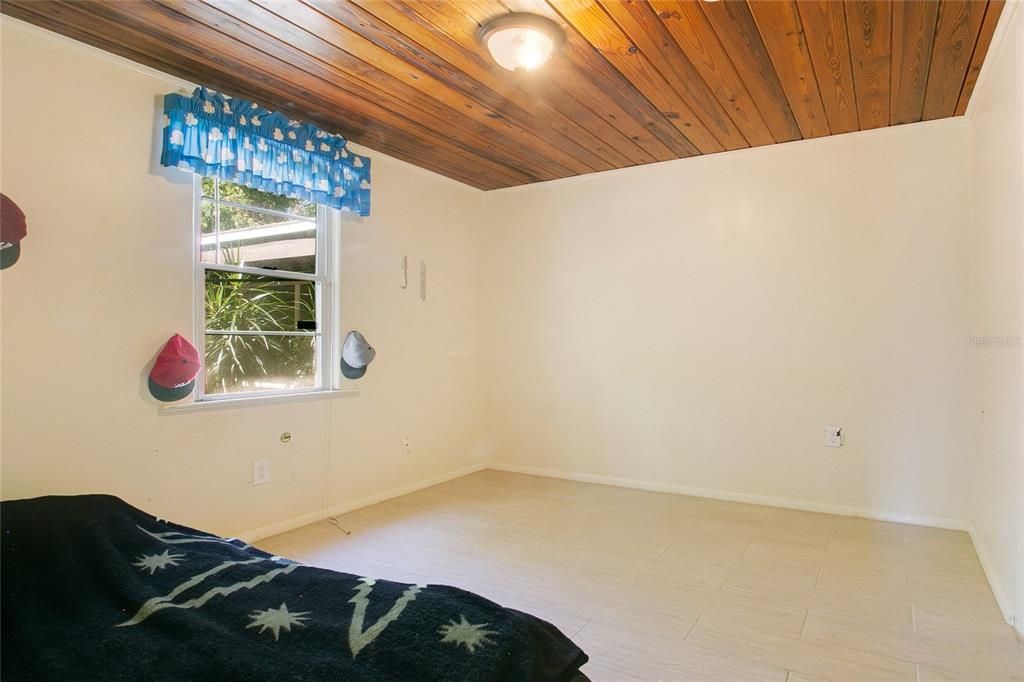 For Sale: $515,000 (4 beds, 2 baths, 1736 Square Feet)