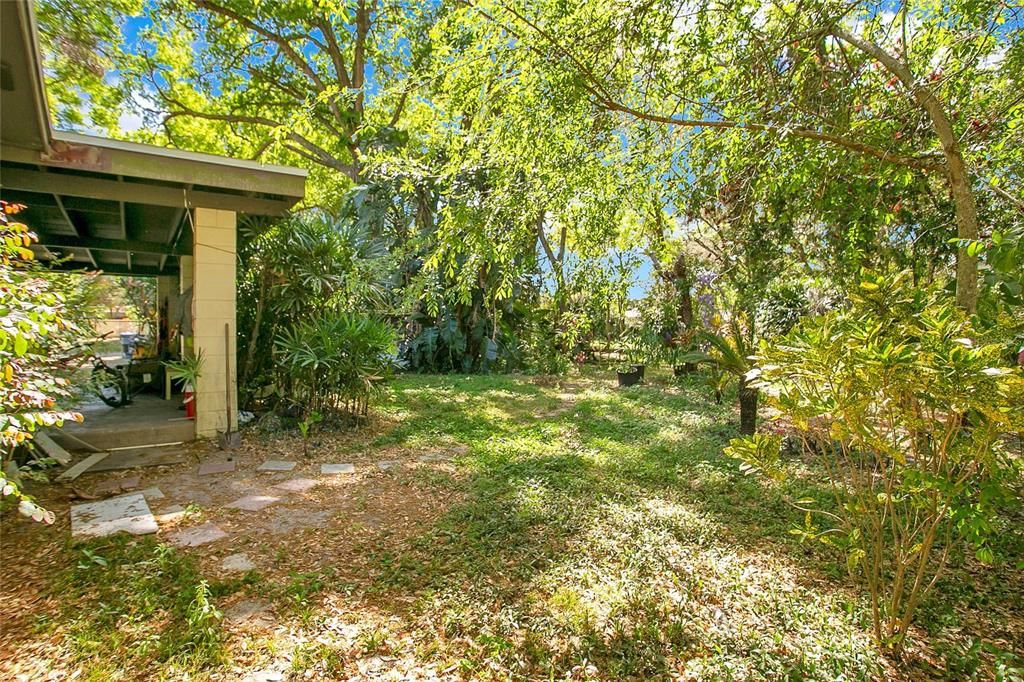 For Sale: $515,000 (4 beds, 2 baths, 1736 Square Feet)