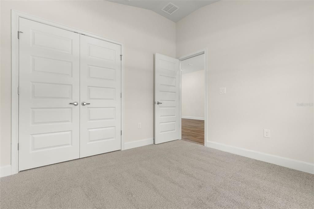 Activo con contrato: $295,000 (3 camas, 2 baños, 1505 Pies cuadrados)