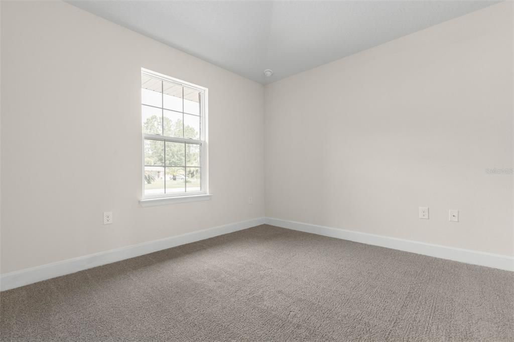 Activo con contrato: $295,000 (3 camas, 2 baños, 1505 Pies cuadrados)