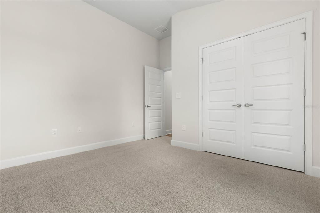 Activo con contrato: $295,000 (3 camas, 2 baños, 1505 Pies cuadrados)