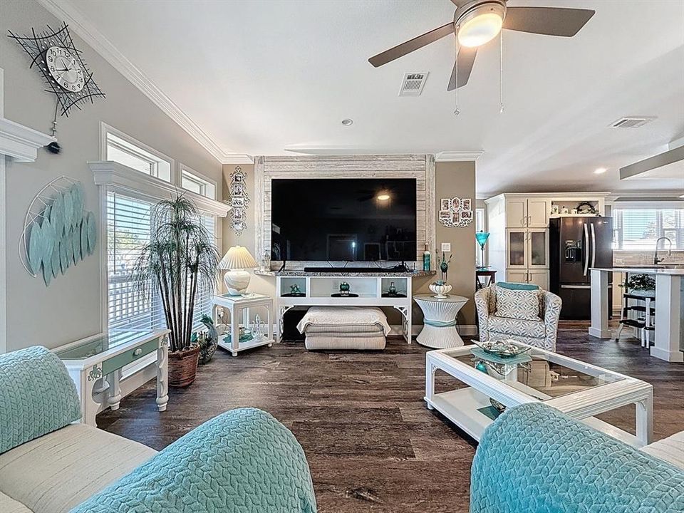 待售: $340,900 (3 贝兹, 2 浴室, 2032 平方英尺)