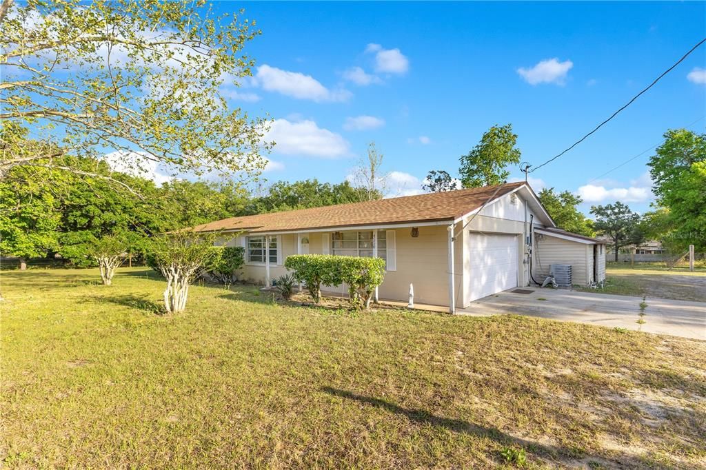 En Venta: $990,000 (4 camas, 2 baños, 2077 Pies cuadrados)