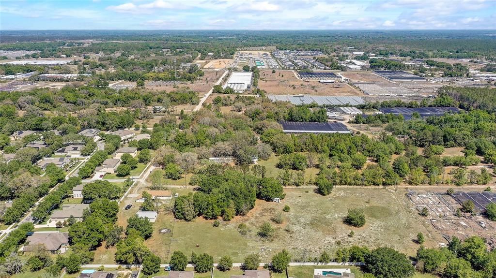 En Venta: $990,000 (4 camas, 2 baños, 2077 Pies cuadrados)