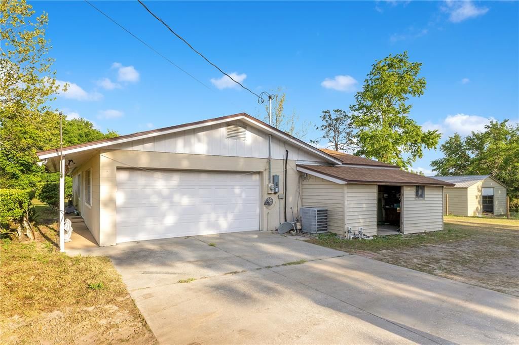 En Venta: $990,000 (4 camas, 2 baños, 2077 Pies cuadrados)