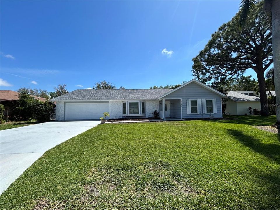 Недавно арендовано: $3,300 (4 спален, 3 ванн, 2374 Квадратных фут)