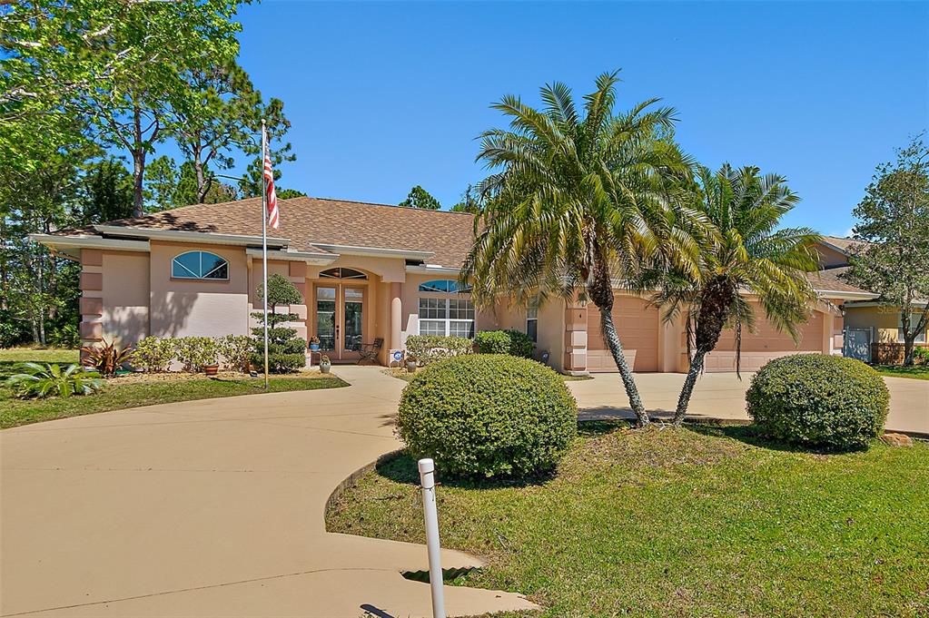 Recently Sold: $465,500 (4 beds, 2 baths, 2566 Square Feet)