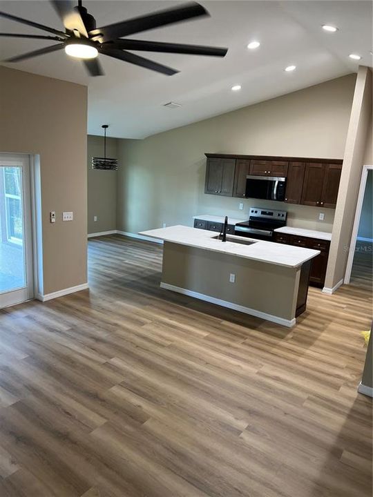 For Sale: $599,000 (4 beds, 3 baths, 2200 Square Feet)