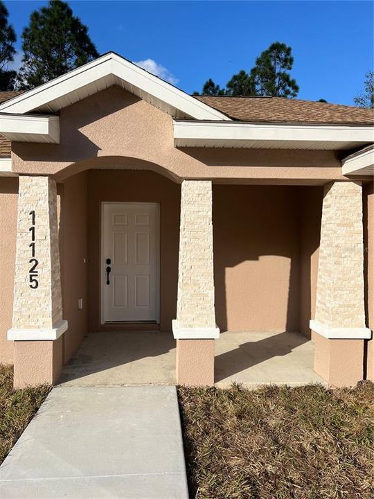 For Sale: $599,000 (4 beds, 3 baths, 2200 Square Feet)