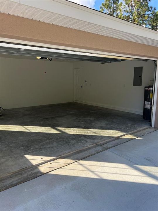 For Sale: $599,000 (4 beds, 3 baths, 2200 Square Feet)