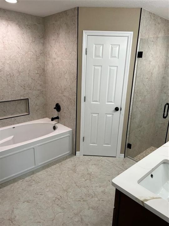 For Sale: $599,000 (4 beds, 3 baths, 2200 Square Feet)