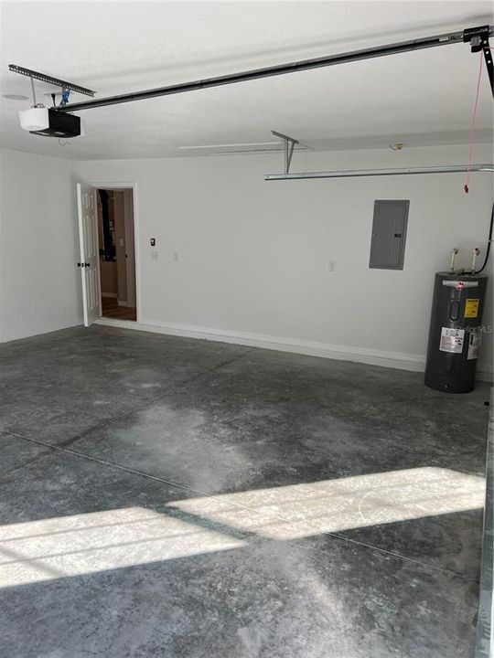 For Sale: $599,000 (4 beds, 3 baths, 2200 Square Feet)