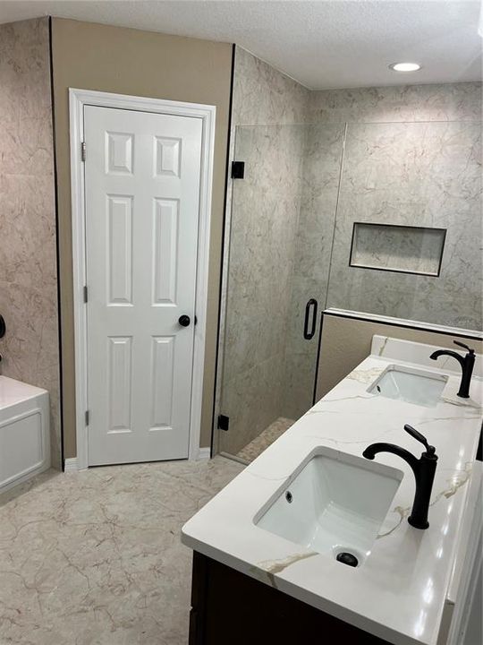 For Sale: $599,000 (4 beds, 3 baths, 2200 Square Feet)