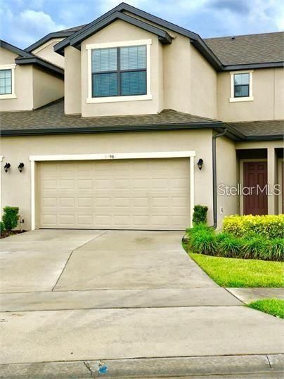 Recently Rented: $1,900 (3 beds, 2 baths, 1550 Square Feet)