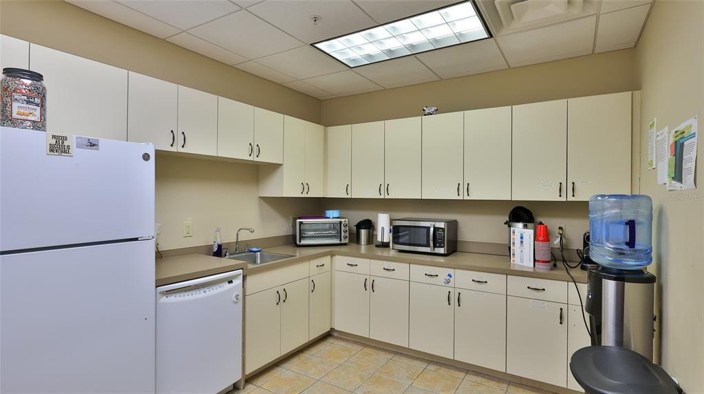 待售: $4,700,000 (0 贝兹, 0 浴室, 25834 平方英尺)