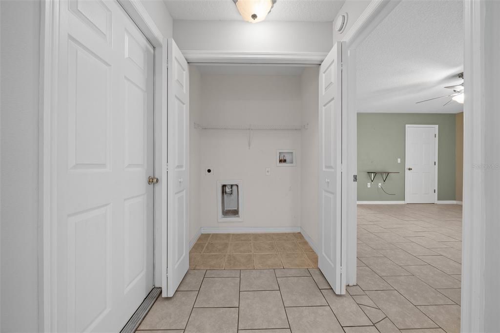 En Venta: $265,000 (3 camas, 2 baños, 1458 Pies cuadrados)