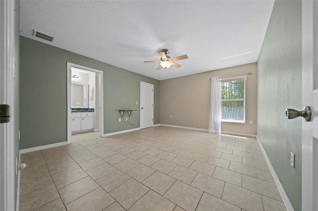 En Venta: $265,000 (3 camas, 2 baños, 1458 Pies cuadrados)